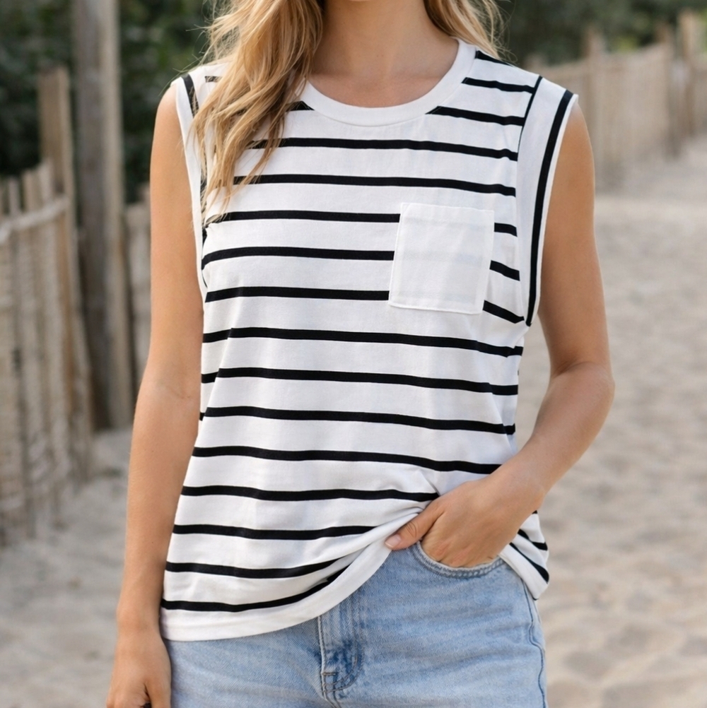 Women's WIHOLL T-shirt Size S White and Black Striped